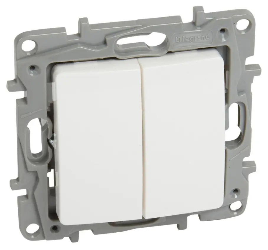 LEG_764506-LEGRAND-1000.jpg